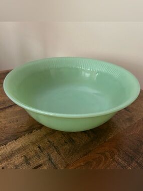 Vintage Jadeite Serving Bowl